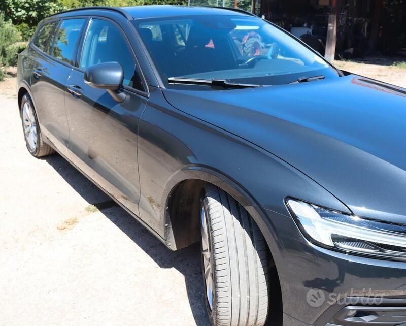 Usata Volvo V60 Business Edition 2020 Grigio Station wagon