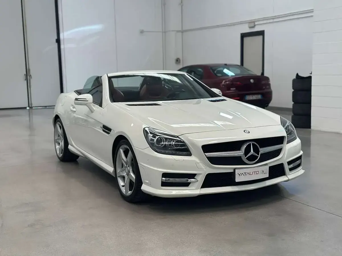 Usado Mercedes SLK250 Premium 204 CV (150 kW) 2012 Blanco Descapotable