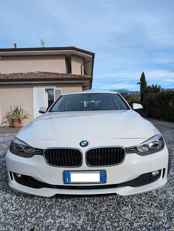 Usata BMW 318 145 CV (106 kW) 2014 Bianco Station wagon