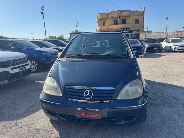 Blu Usata 2002 Mercedes A170 Avantgarde Monovolume | 1990 € (Buon prezzo) - Immagine 1/4