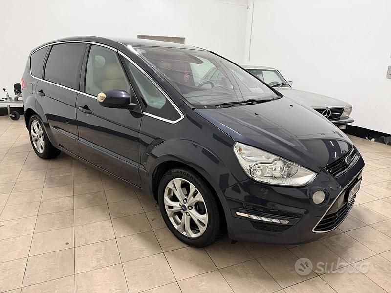 Usata Ford S-MAX Titanium 163 CV (119 kW) 2012 Grigio Monovolume