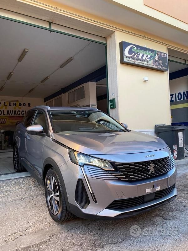 Usata Peugeot 3008 Allure 130 CV (95 kW) 2021 Grigio Station wagon