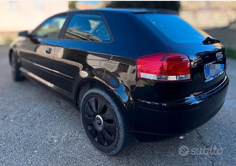 Usata Audi A3 105 CV (77 kW) 2007 Nero Utilitaria