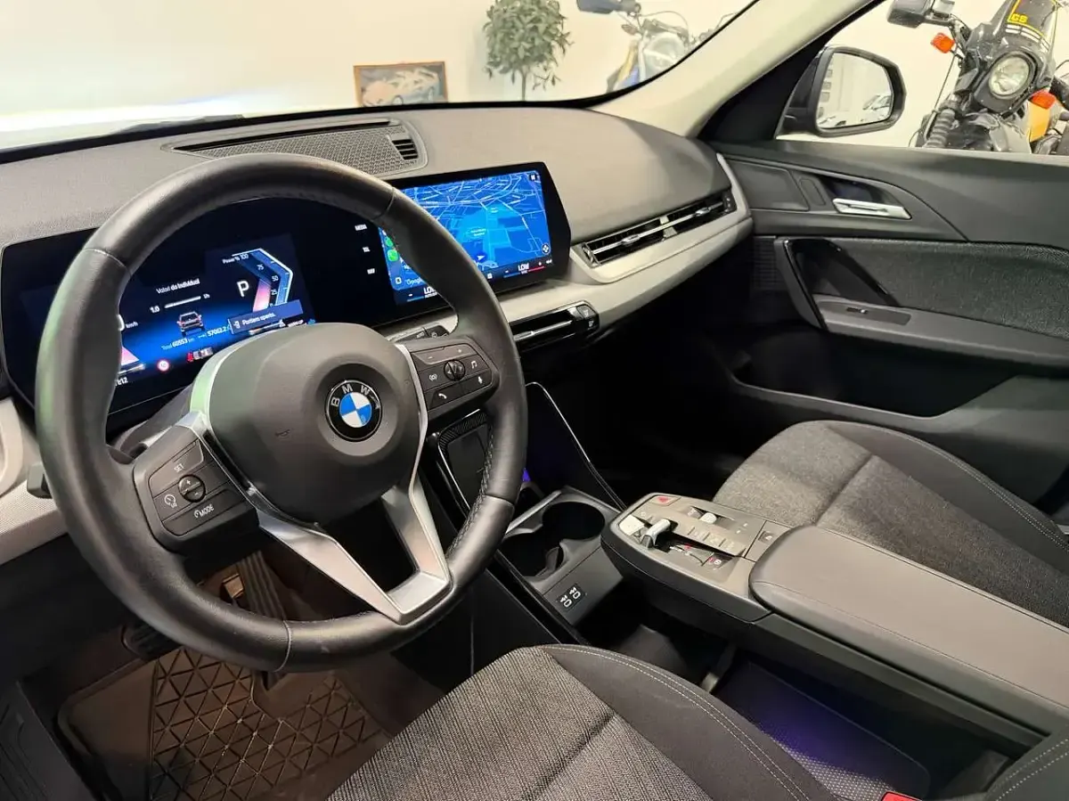 Usata BMW X1 163 CV (119 kW) 2024 Black sapphire metallizzato SUV