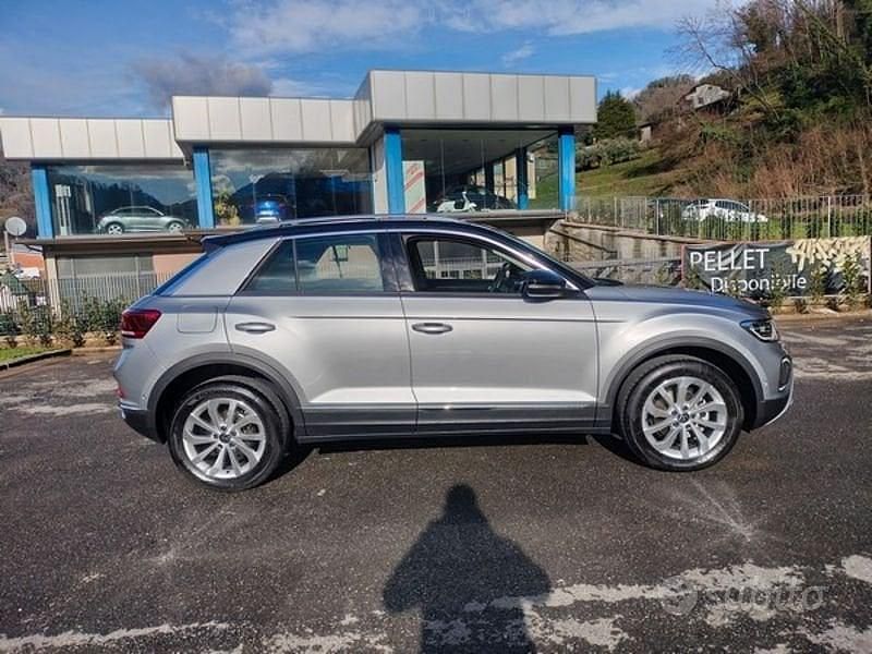 Usata VW T-Roc Style 116 CV (85 kW) 2025 Grigio SUV