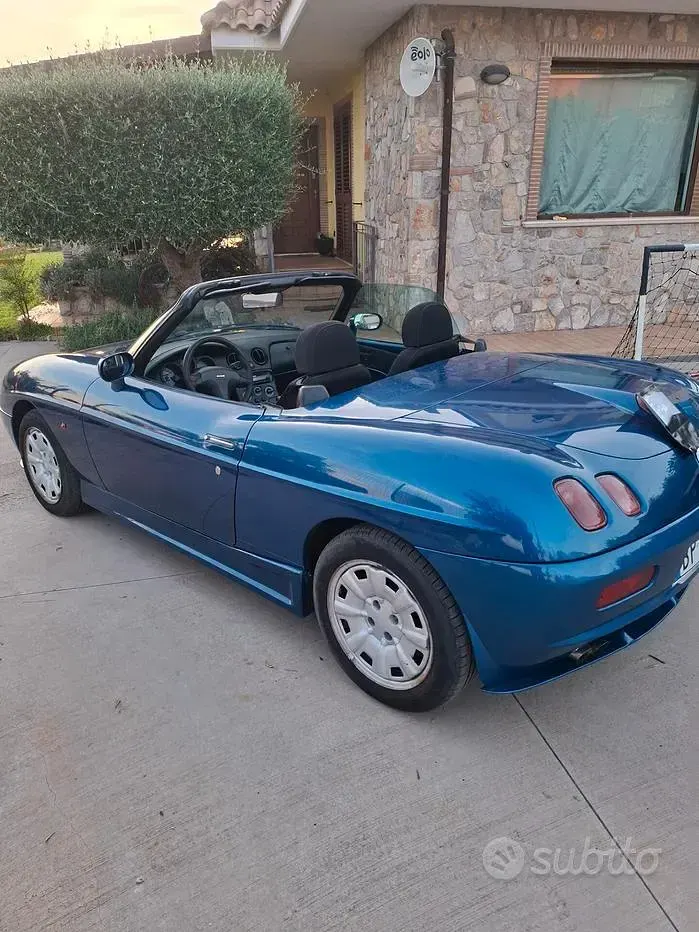 Usata Fiat Barchetta 131 CV (96 kW) 2001 Bluazzurro Cabrio