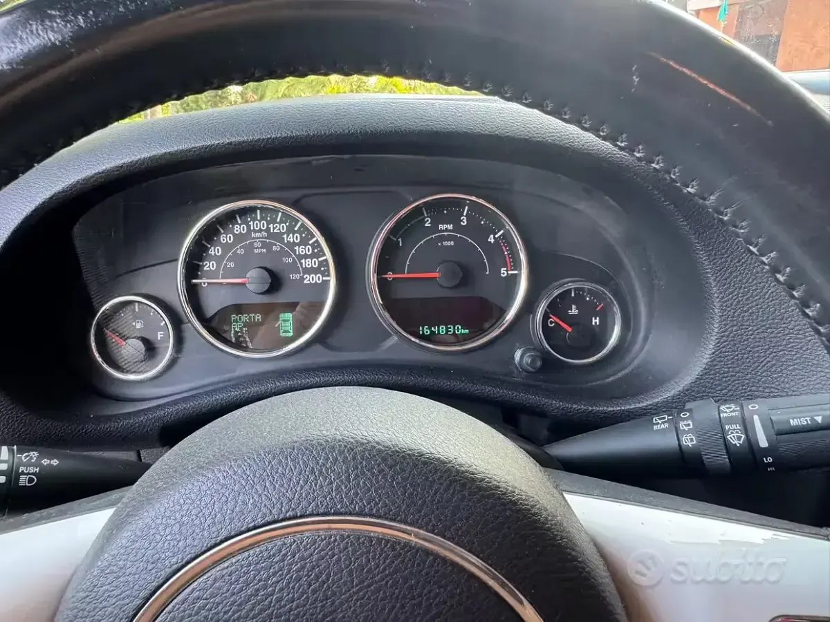 Usata Jeep Wrangler Sahara 200 CV (147 kW) 2015 Bianco SUV