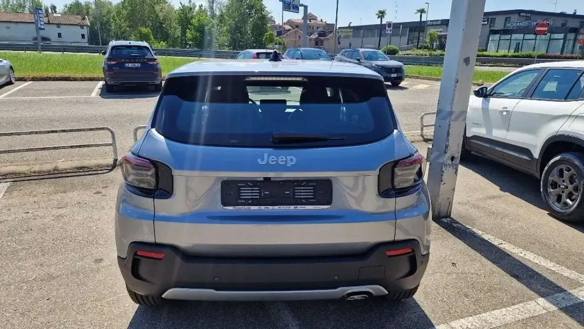 Nuova Jeep Avenger Altitude 101 CV (74 kW) 2025 Antracite SUV