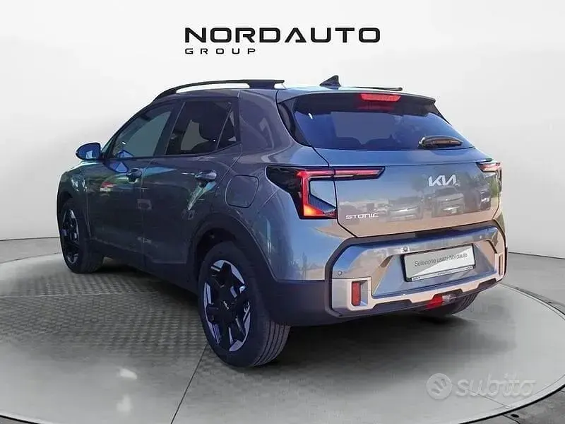 Usata Kia Stonic Style 116 CV (85 kW) 2026 Grigio SUV