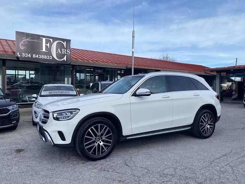 Usata Mercedes GLC300 245 CV (180 kW) 2022 Bianco SUV