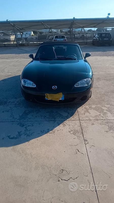 Usata Mazda MX5 High 110 CV (80 kW) 2003 Verde Cabrio
