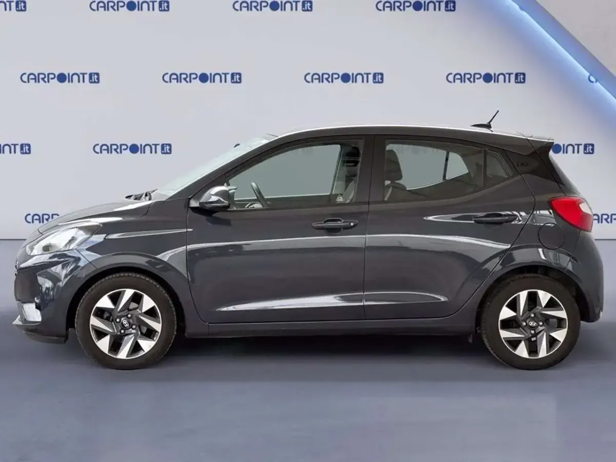 Usata Hyundai i10 63 CV (46 kW) 2025 Grigio Utilitaria