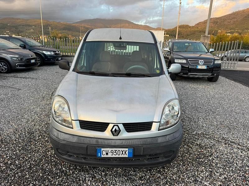 Usata Renault Kangoo 75 CV (55 kW) 2005 Grigio Monovolume