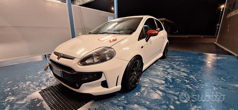 Usata Abarth Punto 210 CV (154 kW) 2012 Bianco Utilitaria