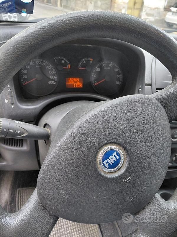 Usata Fiat Punto 2005 Bianco Utilitaria