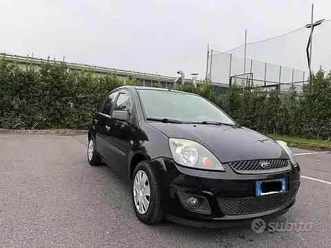 Usata Ford Fiesta 75 CV (55 kW) 2008 Nero Utilitaria