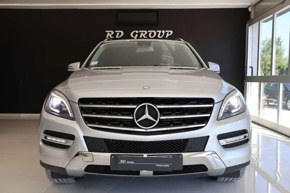Usata Mercedes ML250 204 CV (150 kW) 2012 Argento SUV