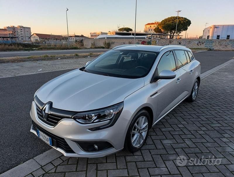 Grigio Usata 2018 Renault Mégane GrandTour Business Station wagon | 7500 € (Super prezzo) - Immagine 1/4