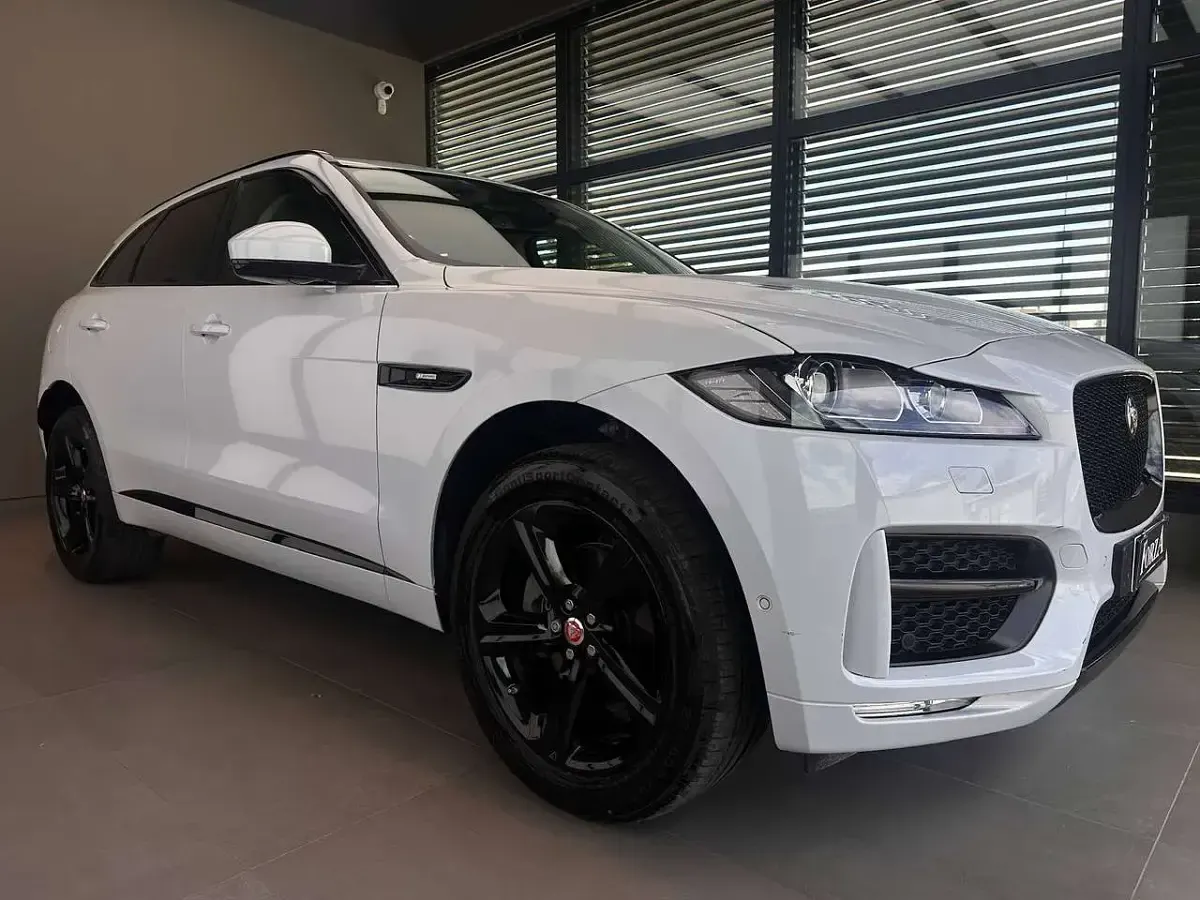 Usata Jaguar F-Pace R-Sport 179 CV (131 kW) 2017 Bianco SUV