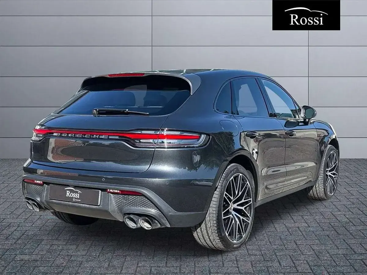 Usata Porsche Macan 265 CV (194 kW) 2022 Grigio scuro metallizzato SUV