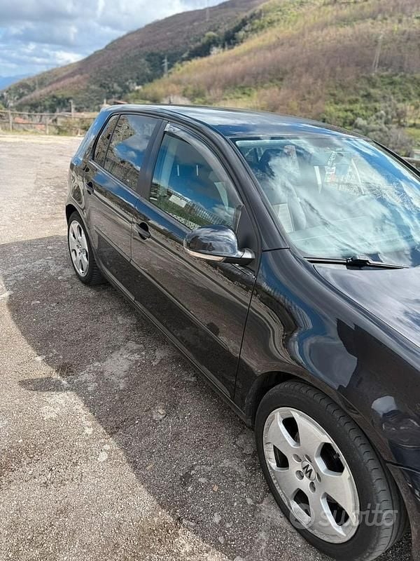 Usata VW Golf V 105 CV (77 kW) 2007 Nero Station wagon
