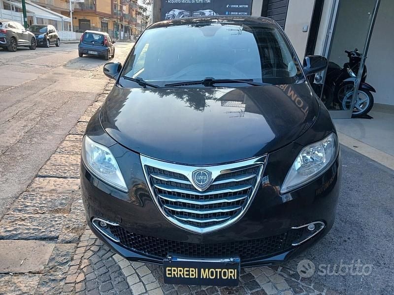 Usata Lancia Ypsilon S 95 CV (69 kW) 2013 Nero Utilitaria