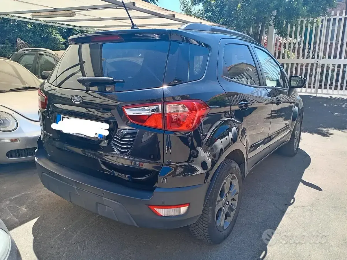 Usata Ford Ecosport Titanium 99 CV (72 kW) 2018 Nero SUV
