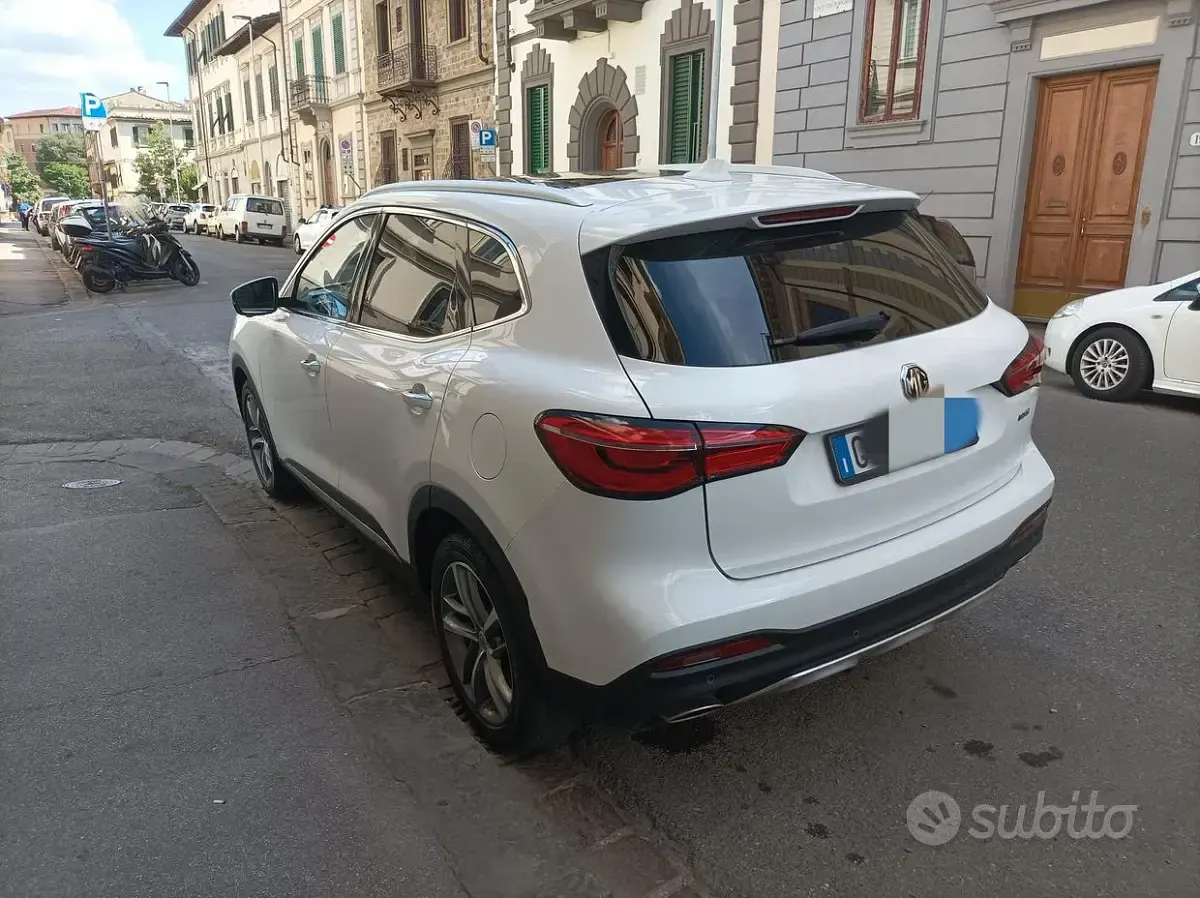 Usata MG HS Luxury 162 CV (119 kW) 2023 Bianco SUV