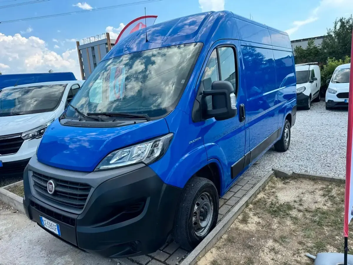 Usata Fiat Ducato 33 119 CV (87 kW) 2021 Blu Furgone