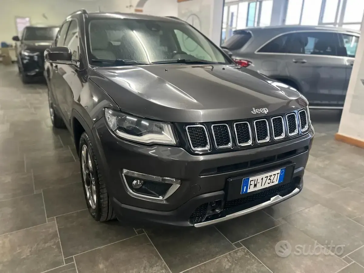 Usata Jeep Compass Limited 120 CV (88 kW) 2018 Grigio SUV