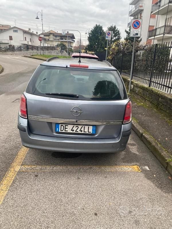 Usata Opel Astra 2006 Station wagon