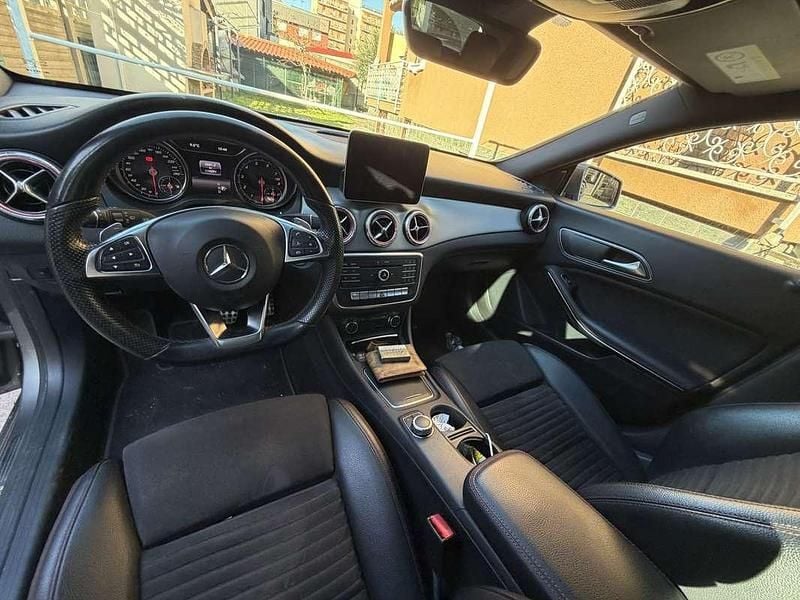 Usata Mercedes CLA180 Shooting Brake Premium 122 CV (89 kW) 2018 Station wagon