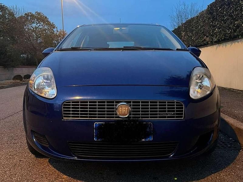 Usata Fiat Grande Punto 75 CV (55 kW) 2008 Blu/azzurro Utilitaria