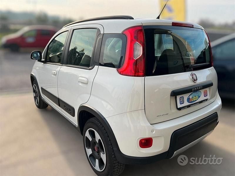 Usata Fiat Panda 4x4 S 74 CV (54 kW) 2013 Bianco Utilitaria