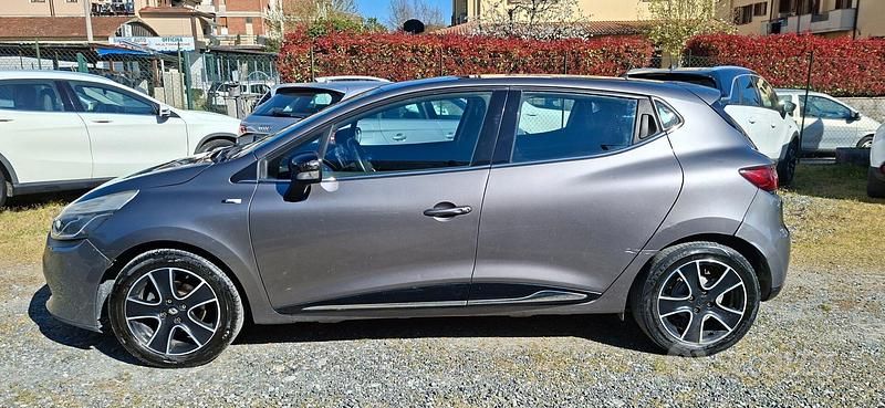 Usata Renault Clio IV 75 CV (55 kW) 2016 Grigio Berlina