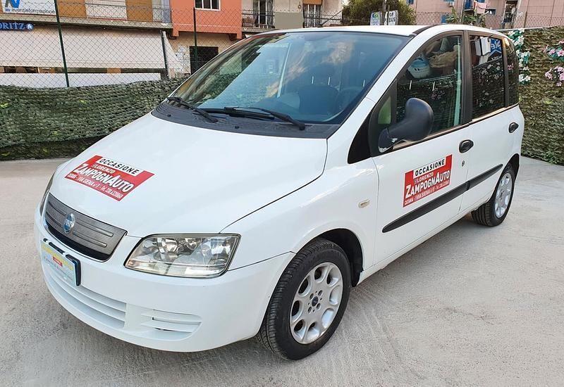 Usata Fiat Multipla 103 CV (75 kW) 2007 Bianco Monovolume
