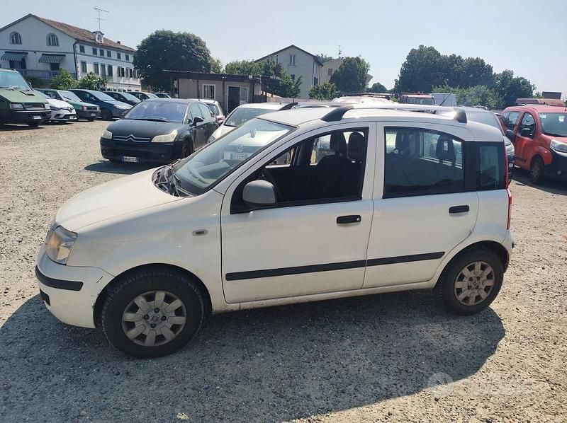Usata Fiat Panda Easy 75 CV (55 kW) 2012 Bianco Utilitaria