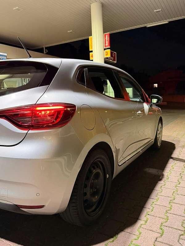 Usata Renault Clio IV Business 86 CV (63 kW) 2019 Argento Berlina