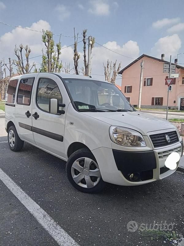 Usata Fiat Doblò 2007 Bianco Monovolume