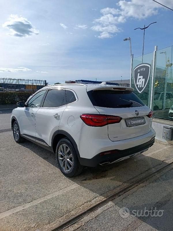 Usata MG HS Luxury 2023 Bianco SUV