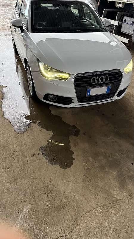Usata Audi A1 Sportback Ambition 90 CV (66 kW) 2014 Utilitaria