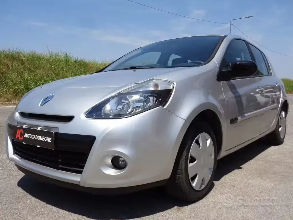 Usata Renault Clio IV 75 CV (55 kW) 2012 Grigio Berlina