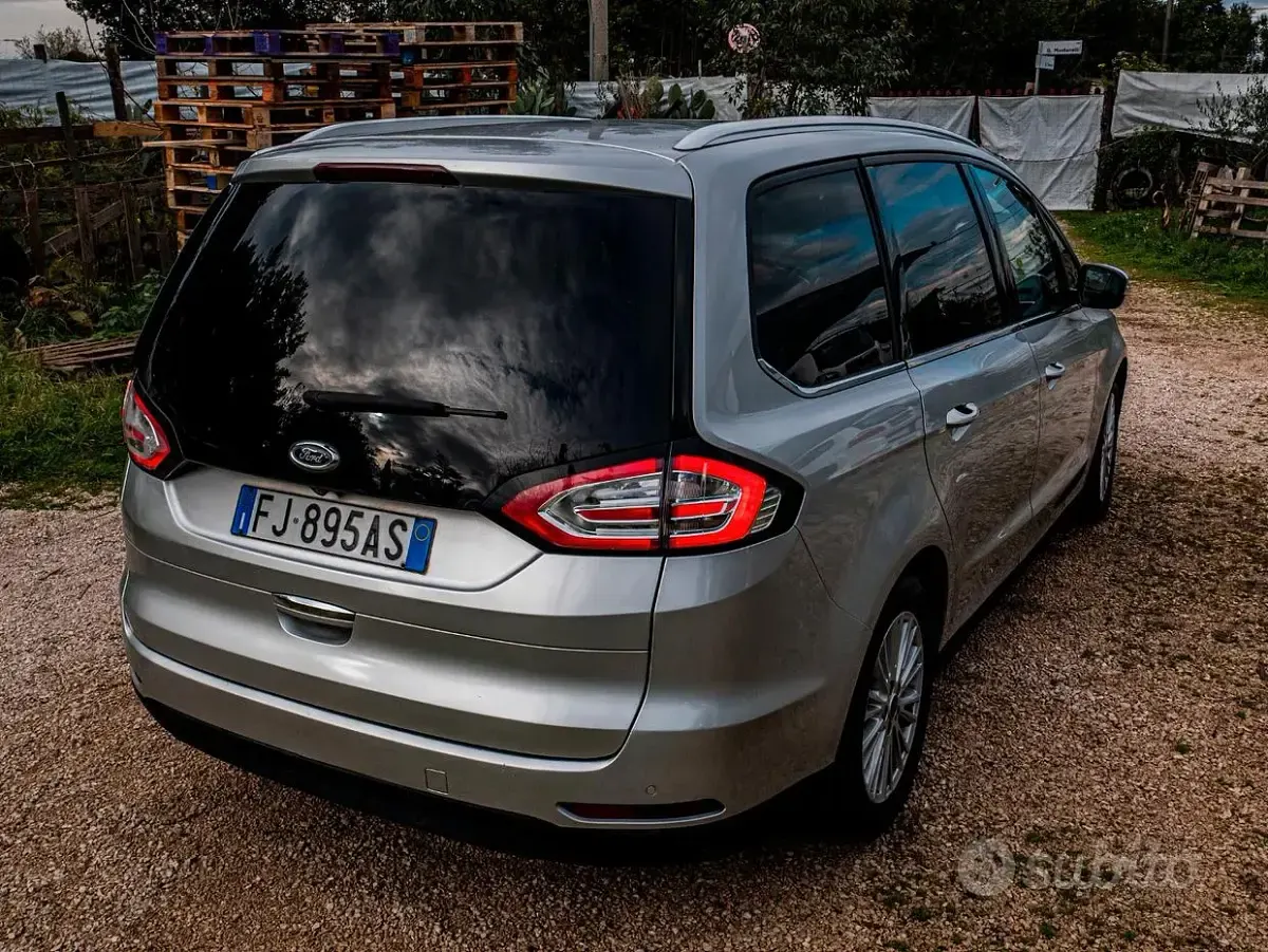 Usata Ford Galaxy 180 CV (132 kW) 2017 Grigio Monovolume