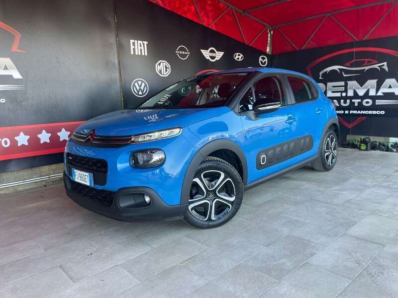 Blu/azzurro Usata 2017 Citroën C3 PureTech Due volumi | 8900 € (Buon prezzo) - Immagine 1/2