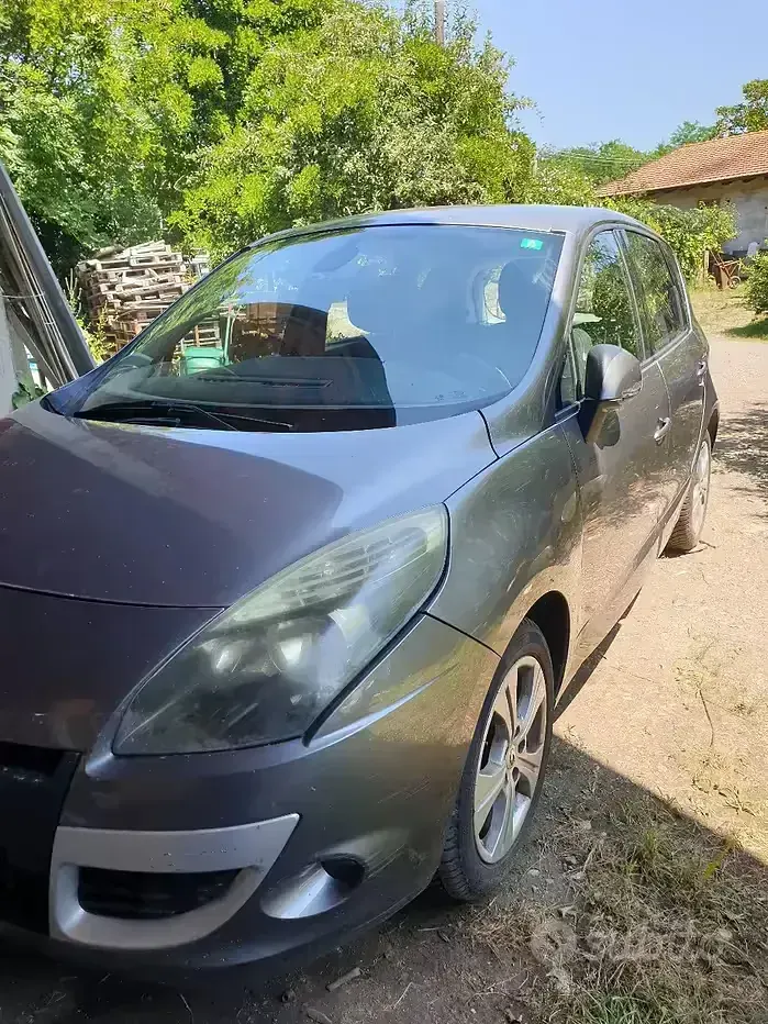 Usata Renault Scénic III 130 CV (95 kW) 2009 Monovolume