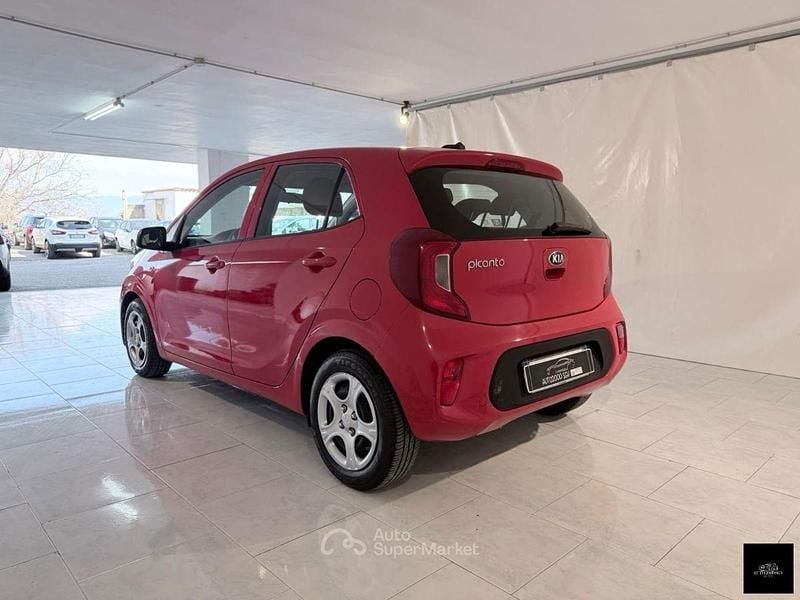 Usata Kia Picanto X-Line 67 CV (49 kW) 2021 Rosso Utilitaria