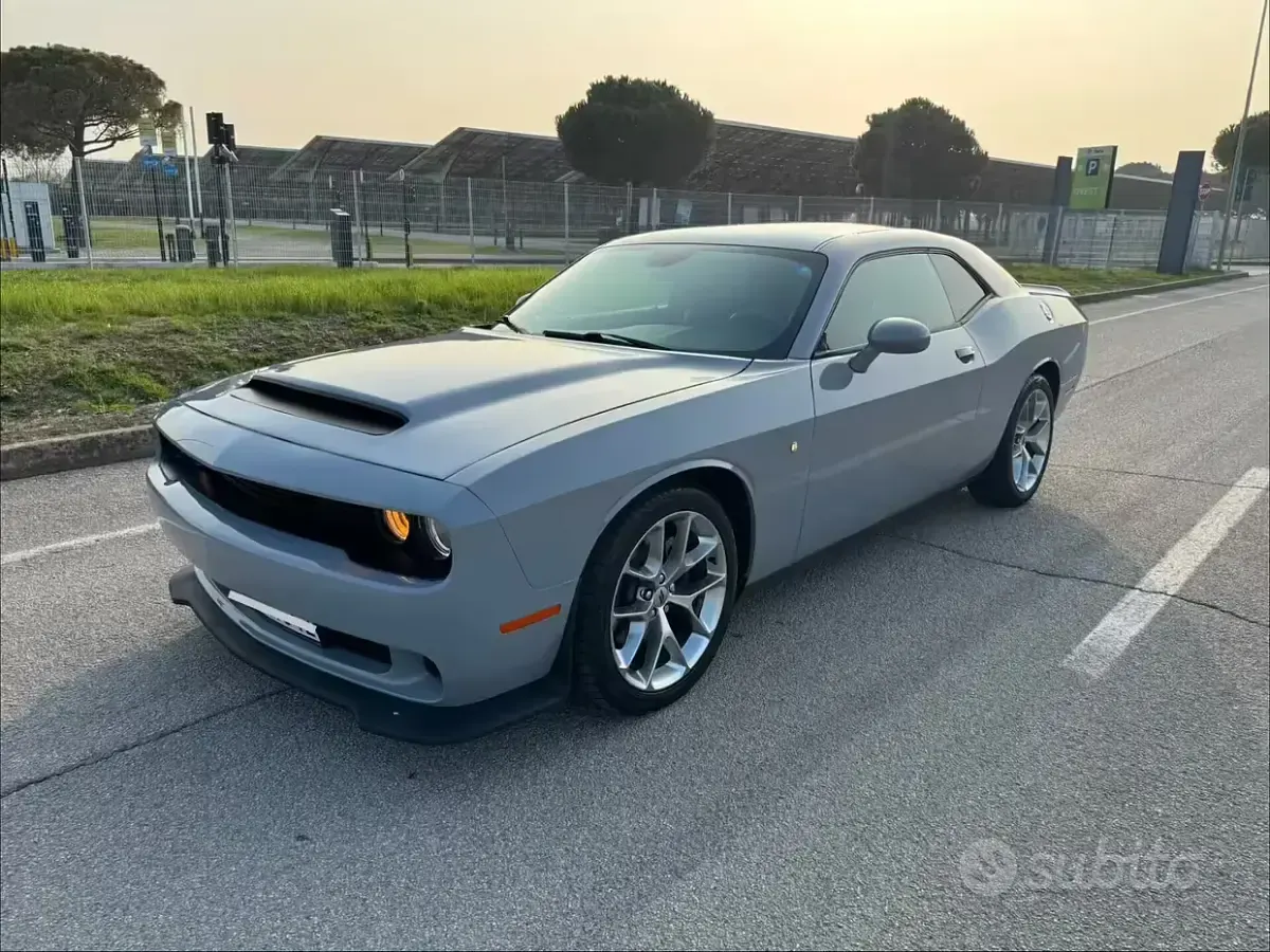 Usata Dodge Challenger 309 CV (227 kW) 2020 Grigio Coupé
