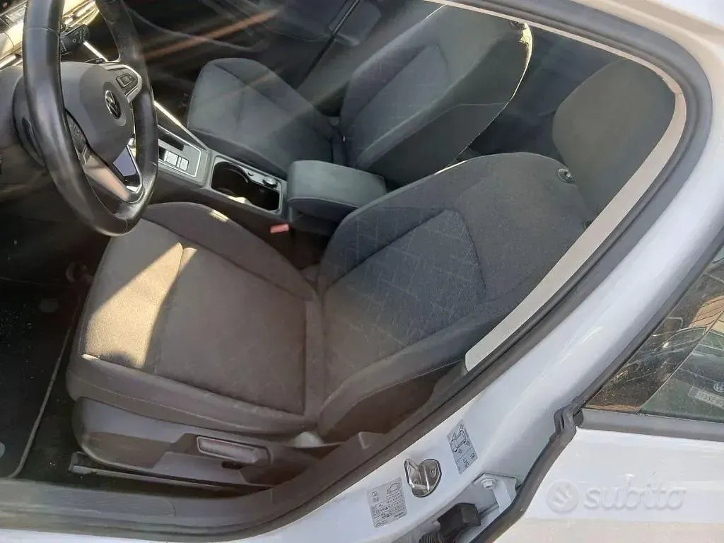 Usata VW Golf VIII 150 CV (110 kW) 2022 Bianco Berlina