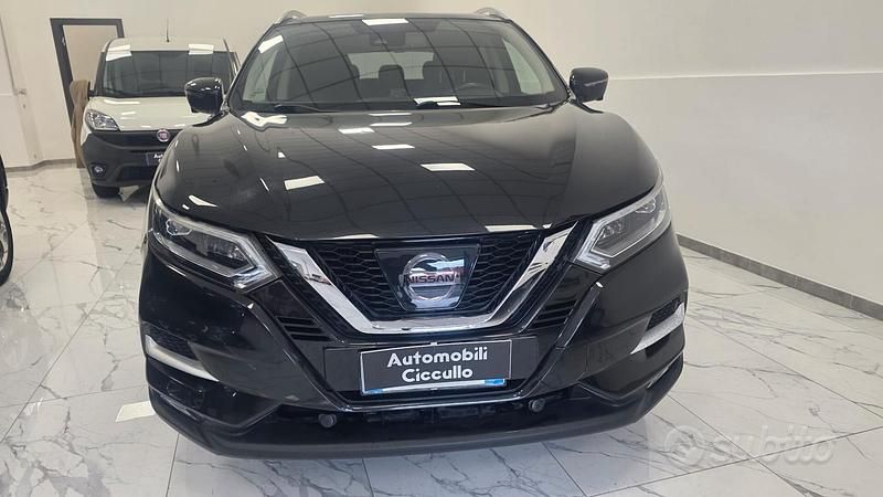 Usata Nissan Qashqai Tekna 131 CV (96 kW) 2018 Nero SUV