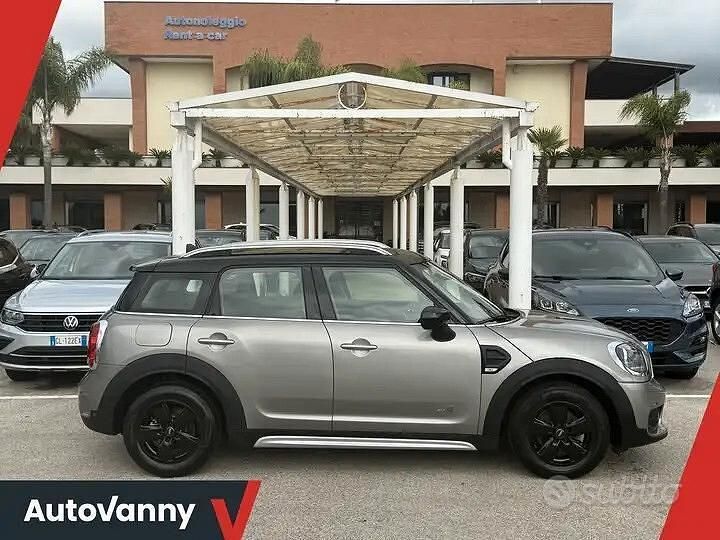 Usata Mini Cooper Countryman Business 150 CV (110 kW) 2019 Grigio SUV